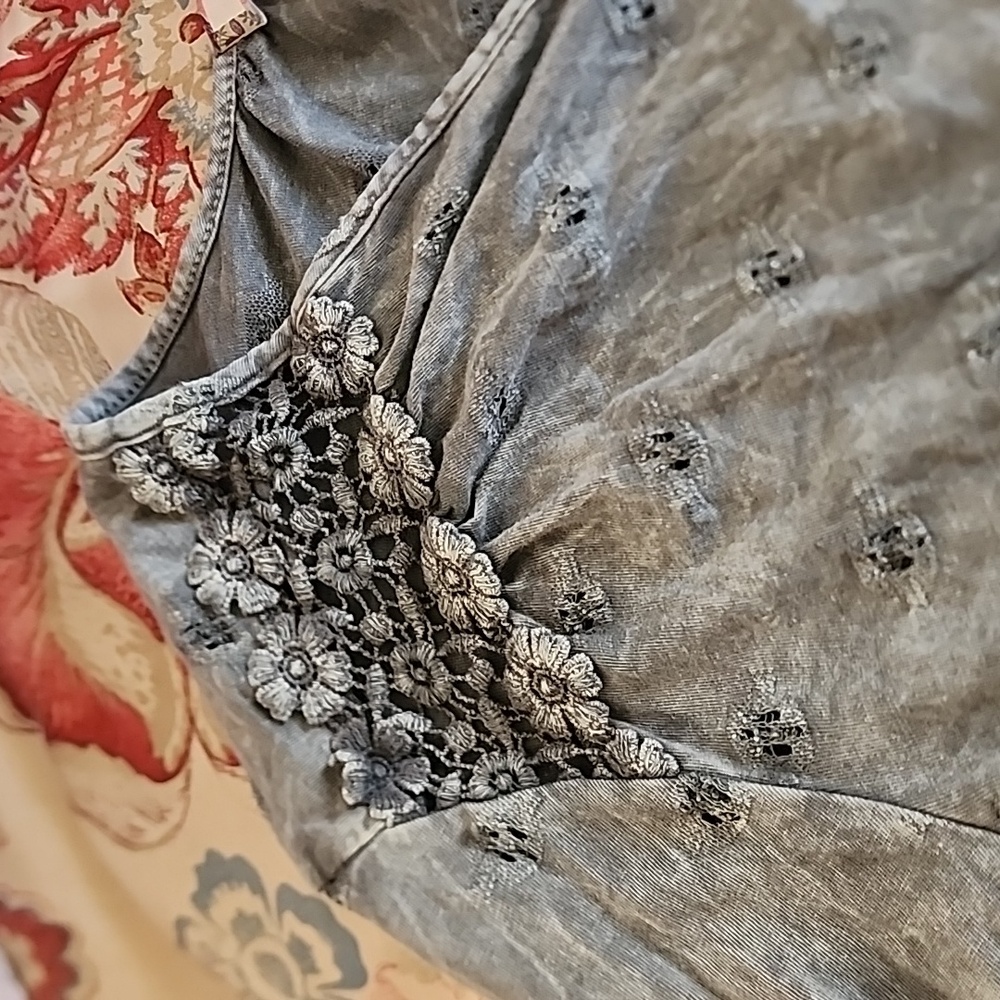 Eri & Ali Anthropologie boho top - Picture 9 of 10